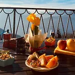 La Terrazza Vista Hébergement de vacances *