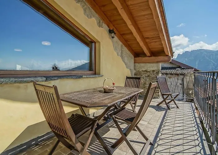La Terrazza Vista Tatil Evi Bellano